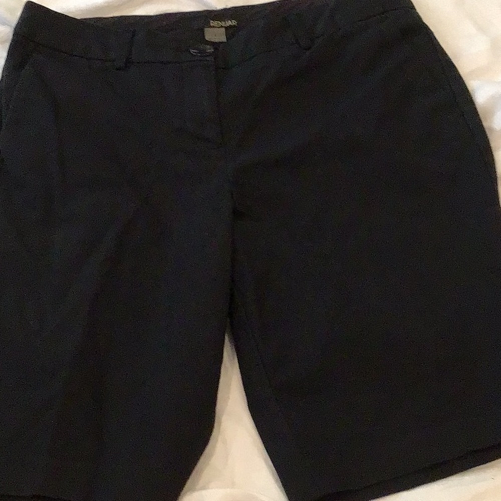 Renuar Knee Length Cotton Black Shorts Size 4